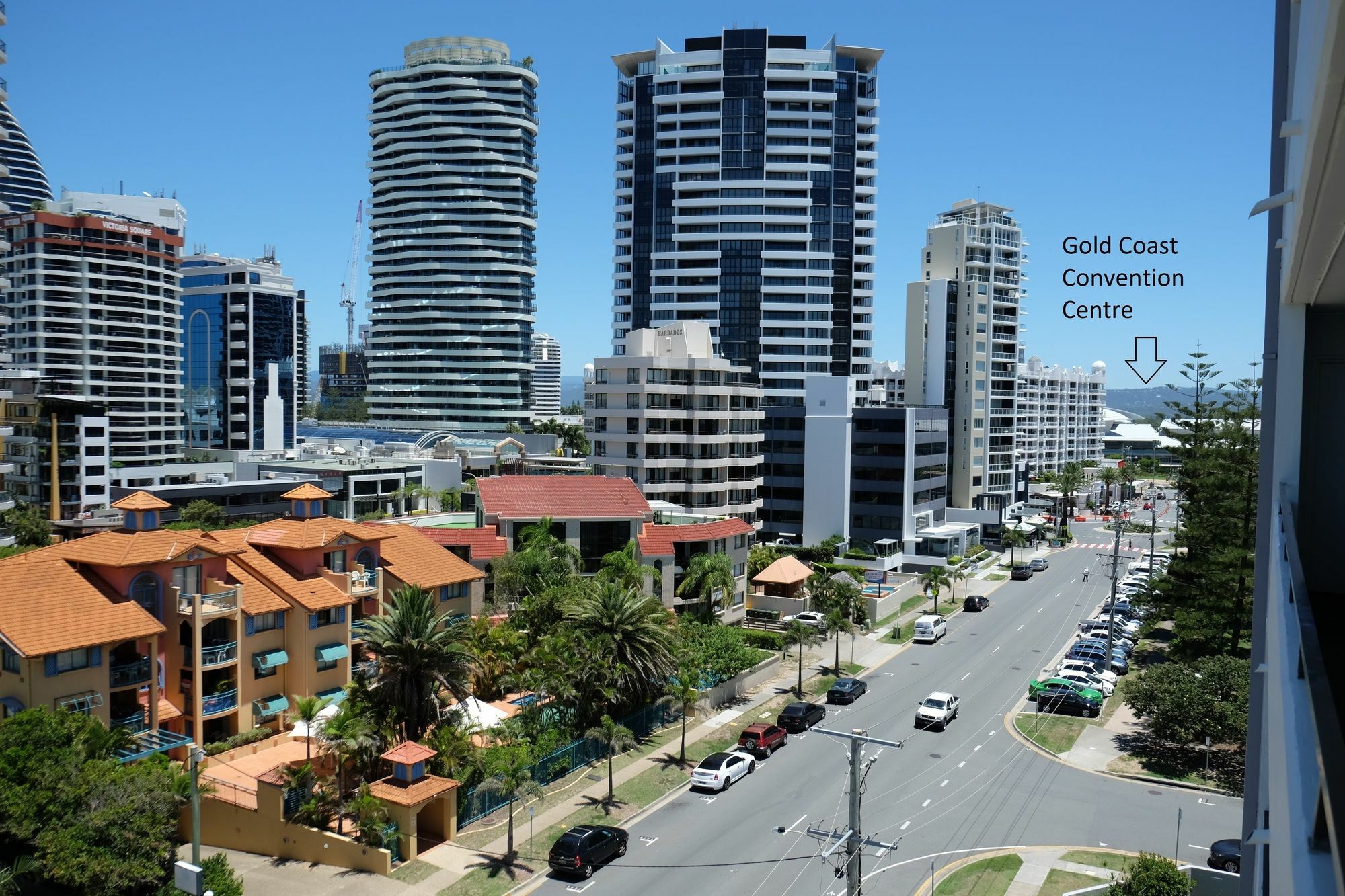 Queensleigh Holiday Apartments Broadbeach Exterior photo